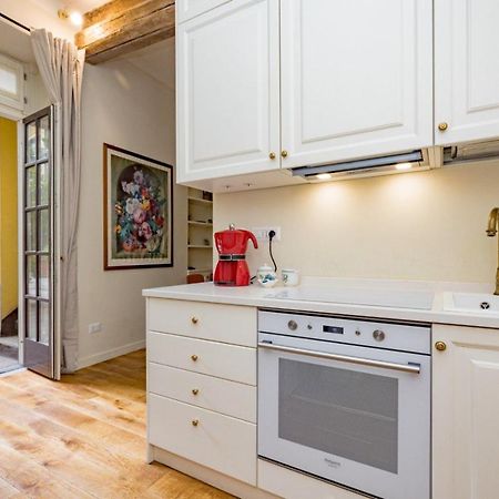 Charme Loft - 5 Min Duomo Apartment Милано Екстериор снимка